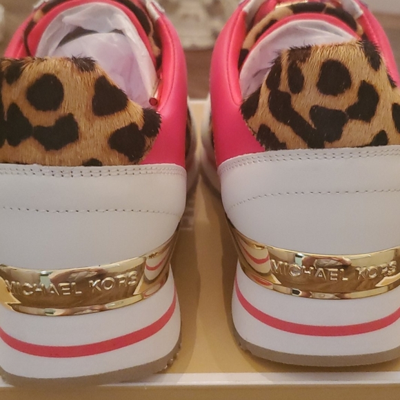 Michael Kors Billie Trainer Leather/Leopard Sneak - Picture 6 of 11